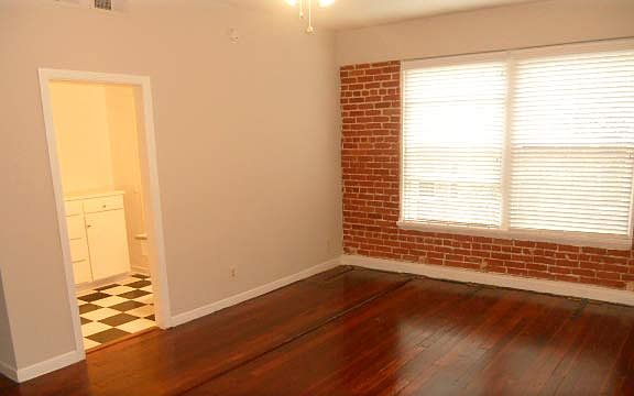 3rd image of 6500 Yucca St