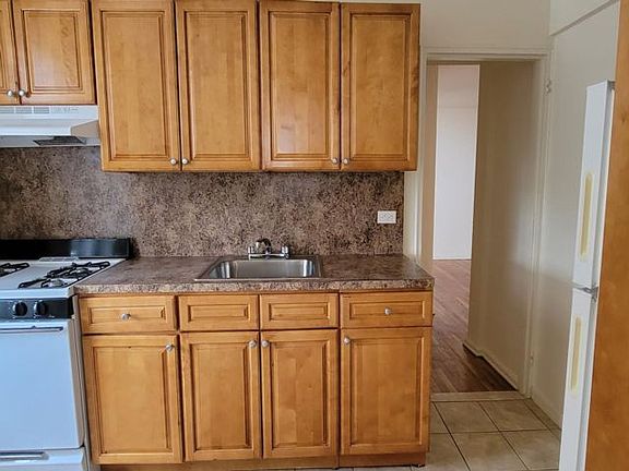 5th image of 1461 Shore Pkwy APT 4H