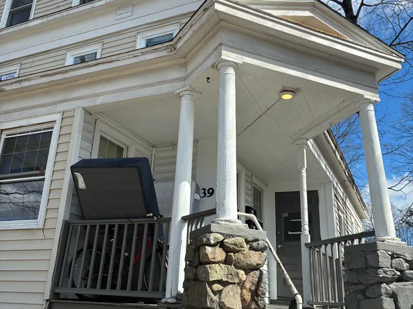 39 N Main St APT 6, Natick, MA 01760