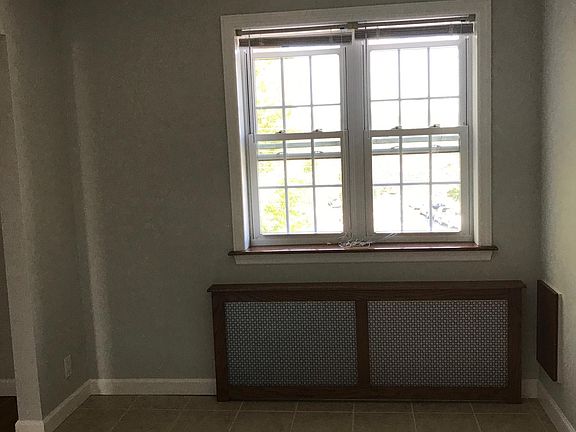 3rd image of 7244 Caldwell Ave Floor 3