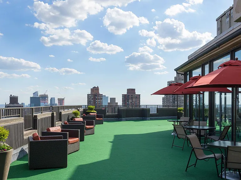 20 W 64th St #27B — Photo 10