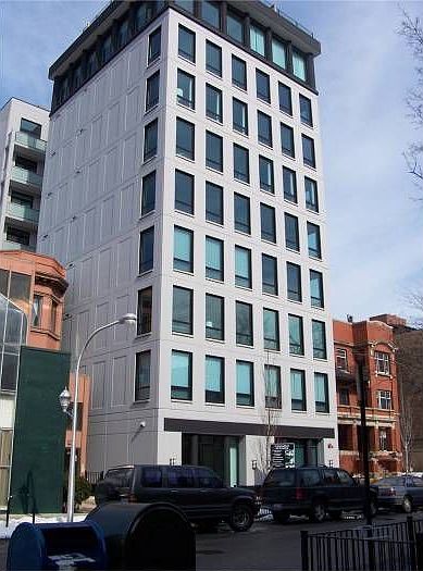 1st image of 550 W Wellington Ave Unit 4E