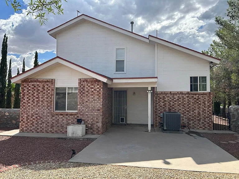 1548 Plaza Verde Dr — Photo 21