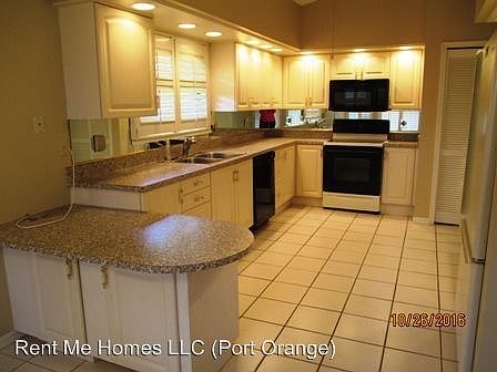 3rd image of 840 Clear Lake Dr