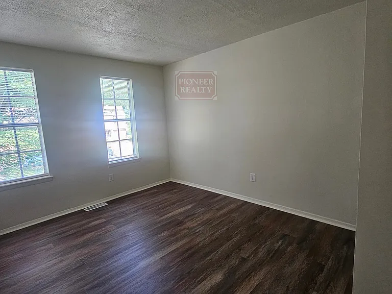 1919 Repp Ct — Photo 8