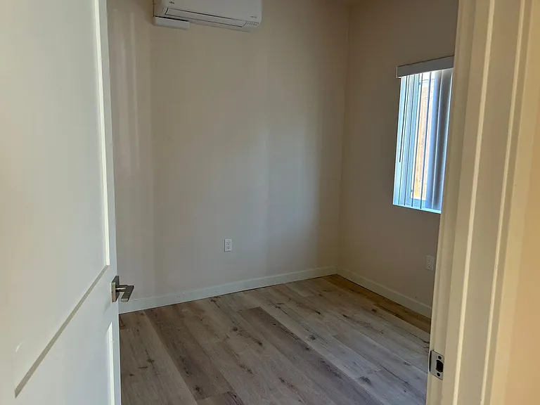 203 Willie James Jones Ave — Photo 6