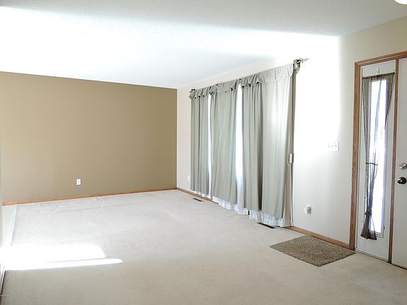 5th image of 1775 Hemlock NE
