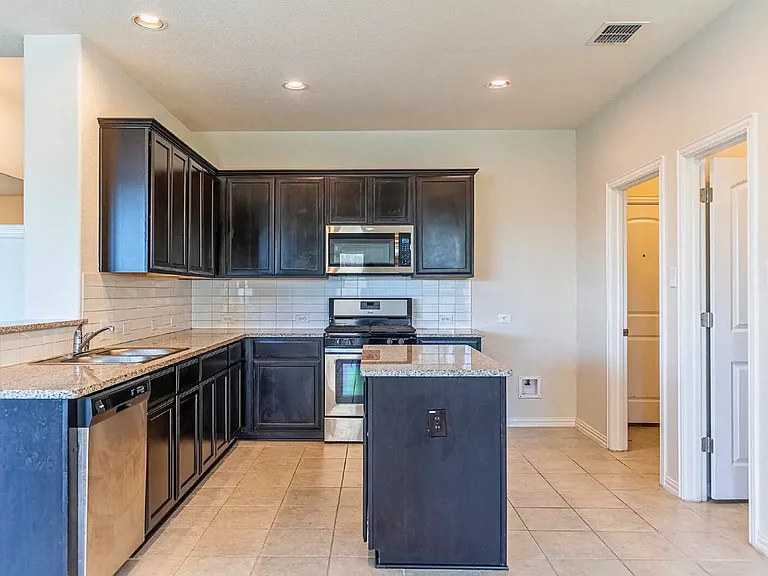 27910 Dana Creek Dr — Photo 9