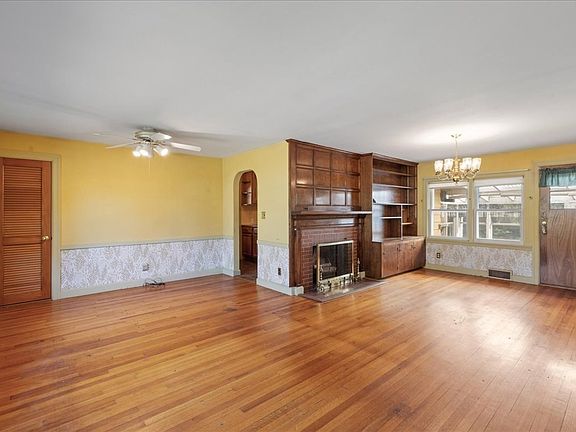 4th image of 4 Oakhurst Rd