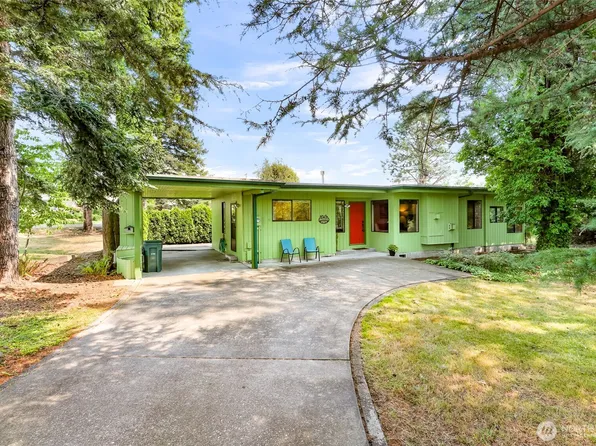 832 Elm Avenue, Blaine, WA 98230