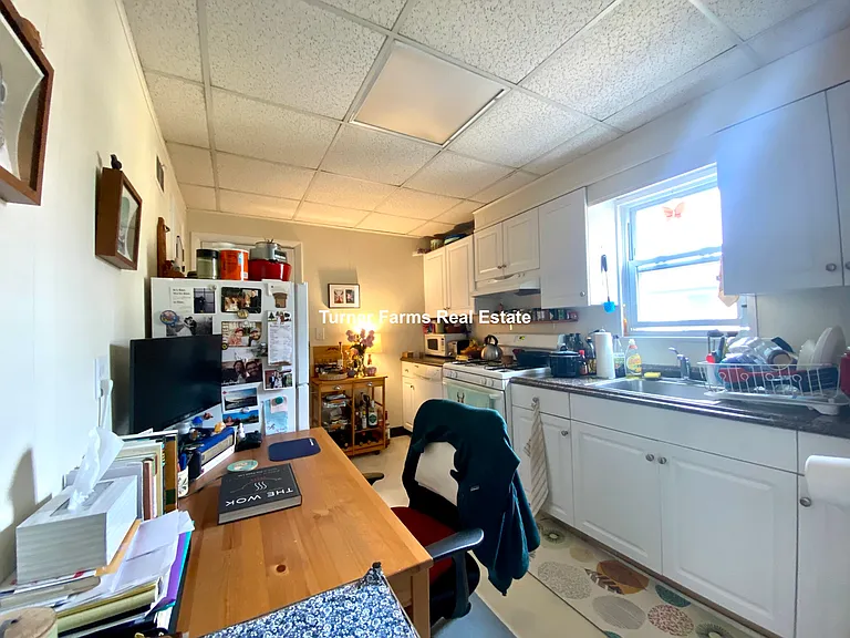 55 Cedar St #4 — Photo 9