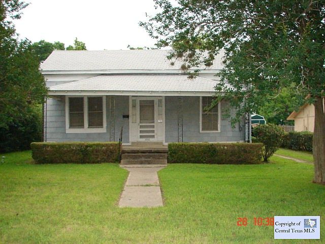 1st image of 1114 NE Saint Paul St