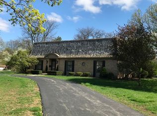 700 Tomlin Dr, Burr Ridge, IL 60527