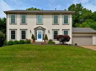 1710 Connemara Dr, Ballwin, MO