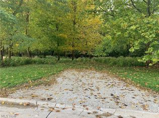 River Rd, Olmsted Falls, OH 44138