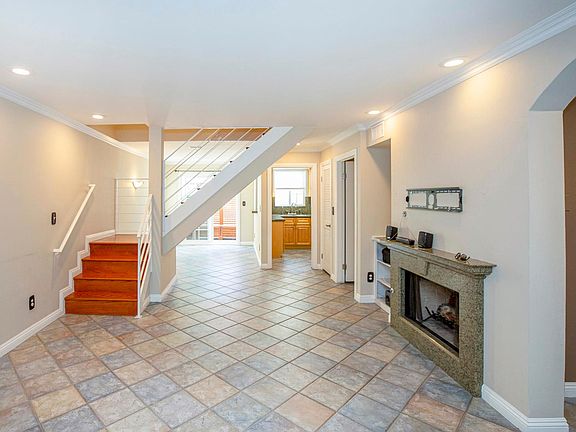 5th image of 320 E Cedar Ave #2