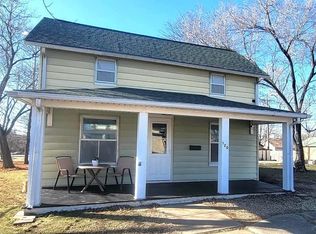 120 S 3rd St, Humboldt, KS 66748