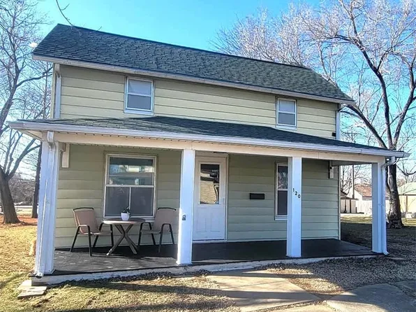 120 S 3rd St, Humboldt, KS 66748