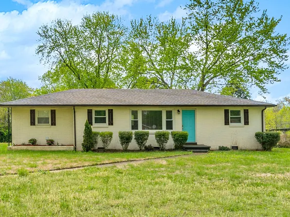 63 Bel Air Blvd, Clarksville, TN 37042