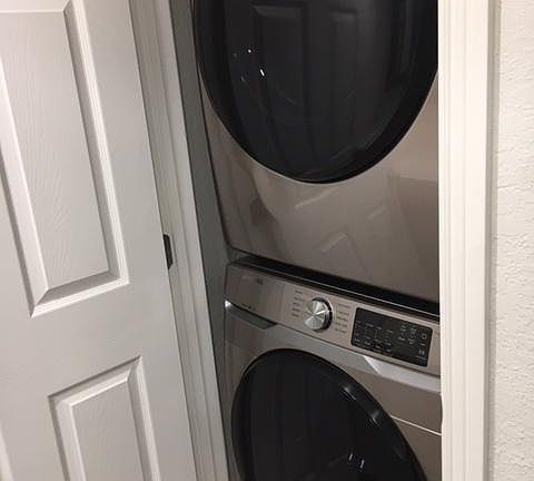 SS Over-sized Samsung washer & dryer