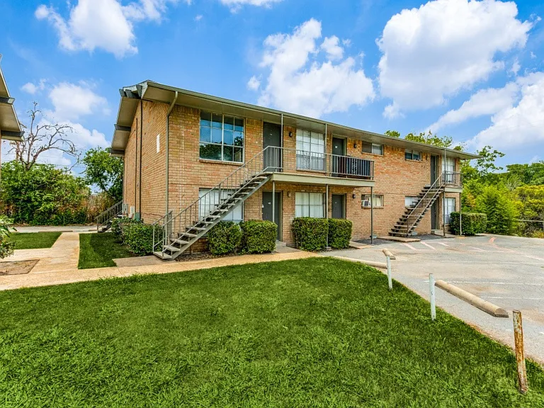 Dell Marr Allandell Apartments