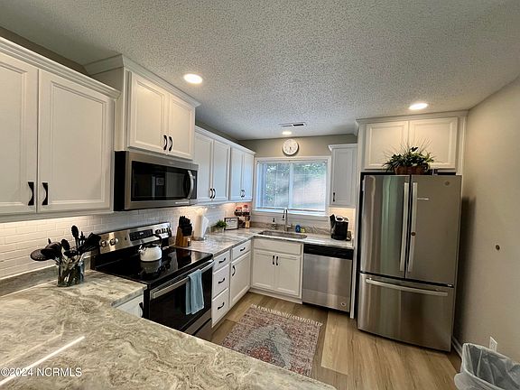 3rd image of 5266 Sundance Way #201-D