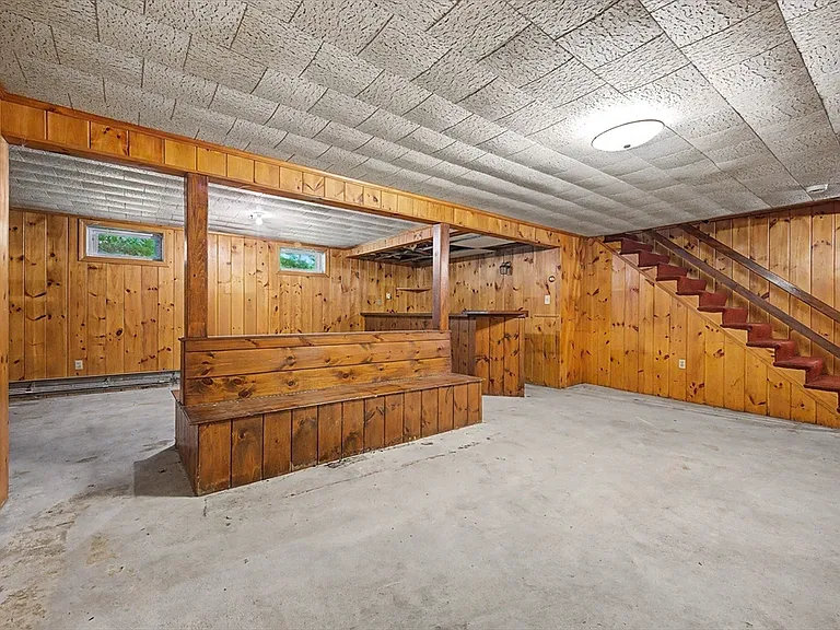 270 Wood St — Photo 21