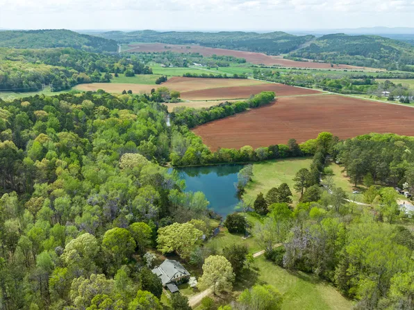 5165 Cave Spring Rd SW, Cave Spring, GA 30124