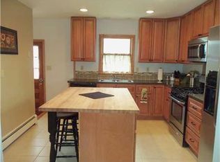 61 W Ramapo Rd, Garnerville, NY 10923