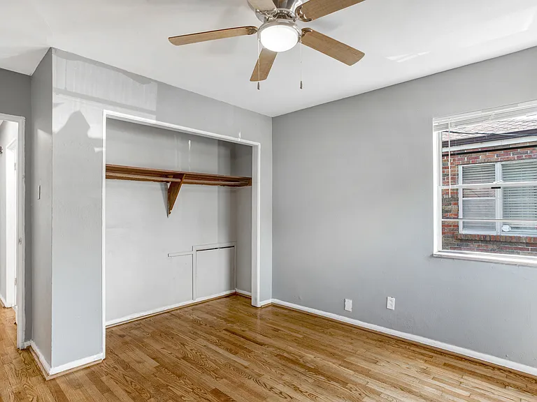 1304 Grant Dr — Photo 8