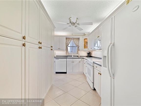 5th image of 5900 NW 44th St APT 802