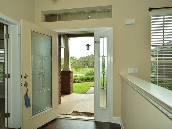 3rd image of 5119 English Oak Dr