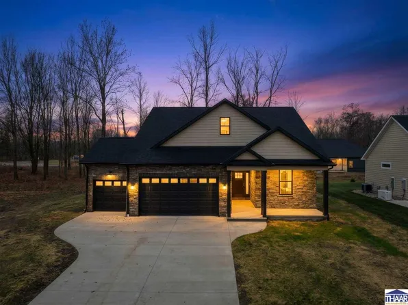 6241 Woodhill Ln, Terre Haute, IN 47803