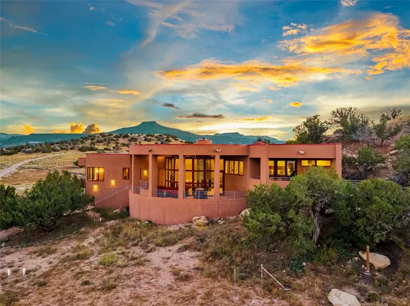 29 Alta Mesa Dr, Youngsville, NM 87064