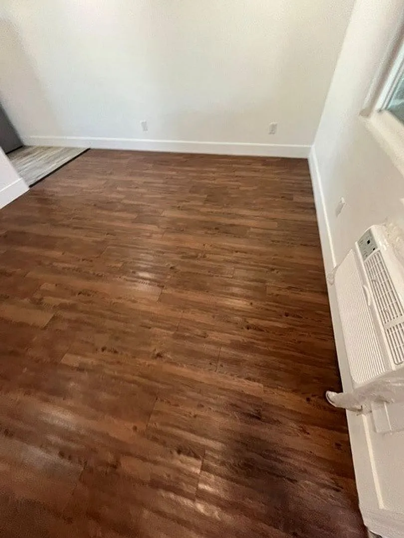 Timelark Apartments — Photo 4