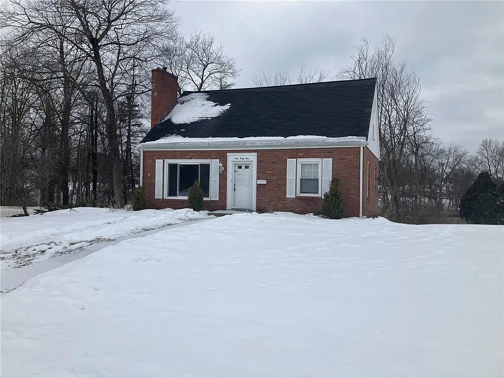 444 Spencer Ave photo 1