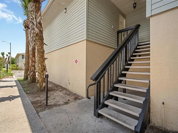 638 Golden Raintree Pl, Brandon, FL 33510