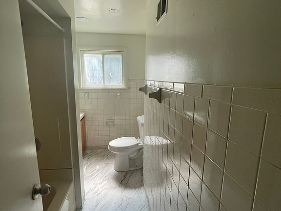 3rd image of 1134 Central Parkway Ave SE #1132