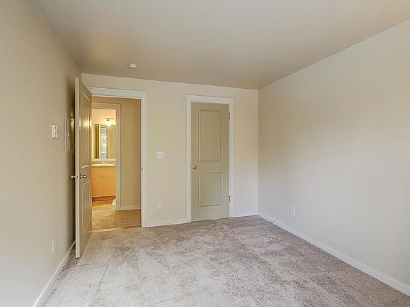 5th image of 12818 NE 120th St #P04