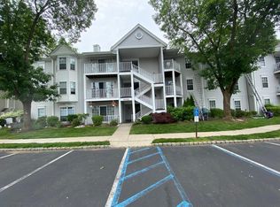 643 Plum Ter, Mahwah, NJ 07430