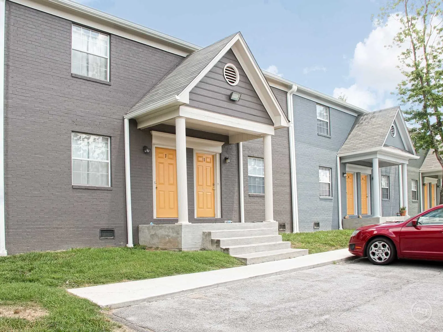 Churchill Downs — Photo 1