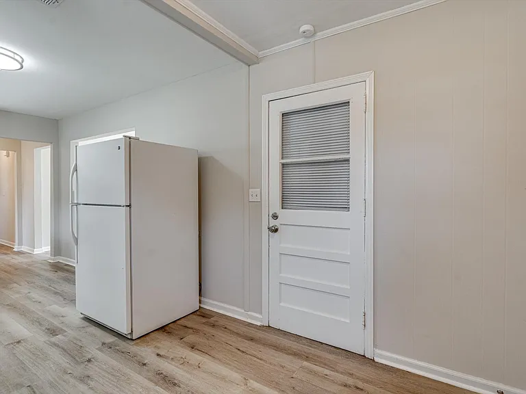 3810 Memphis Dr — Photo 11