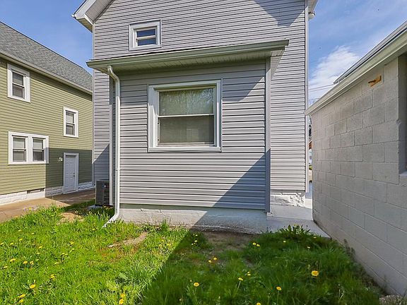 5th image of 627 Fernwood Dr