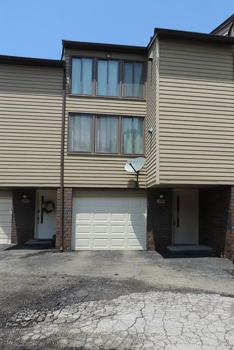 1st image of 2099 Penguin Ave