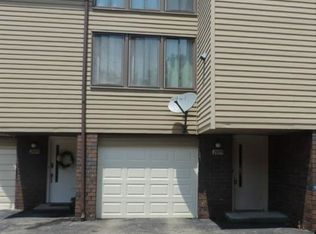 2099 Penguin Ave, Akron, OH 44319