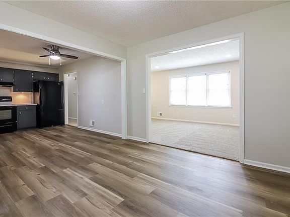 5th image of 3022 S Kendall Dr