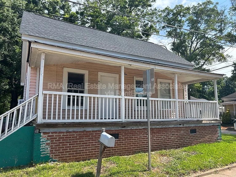 503 Hallyburton St — Photo 1