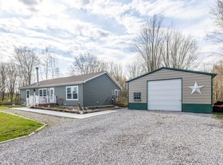 9559 Arnold Rd, Fair Haven, MI 48023