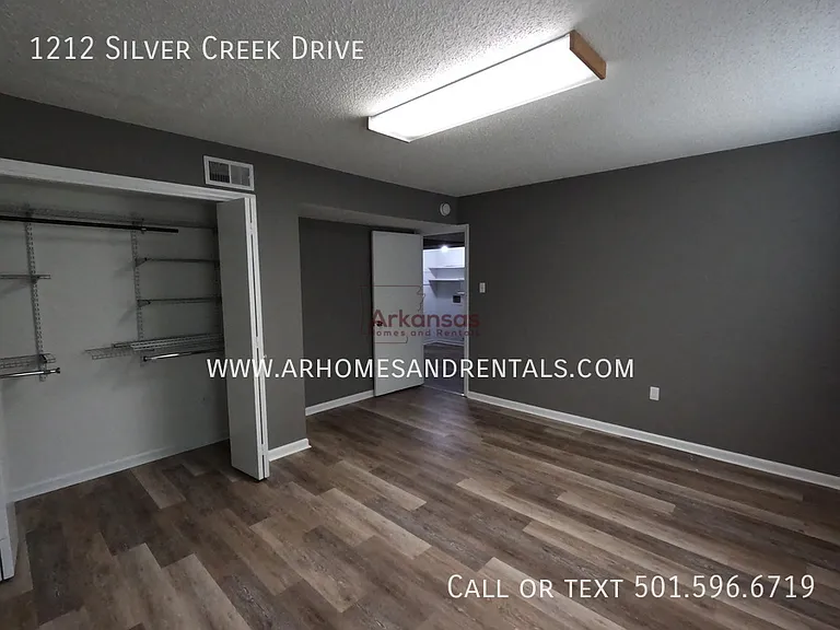 1212 Silver Creek Dr — Photo 24
