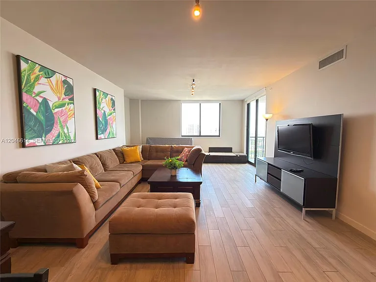 999 SW 1st Ave #2613 — Photo 6